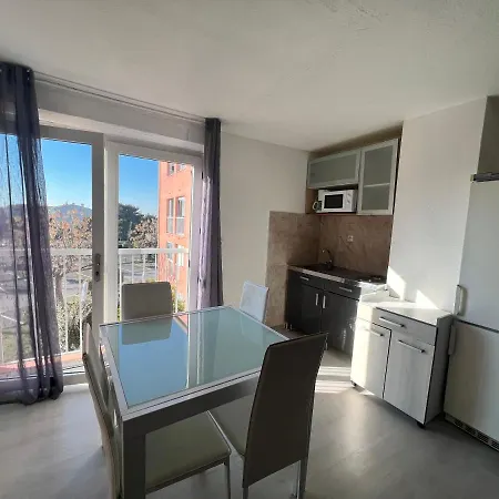 Studio Au Cap D'agde Jules Verne Hotel *